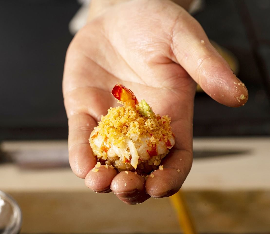 主廚精選：5 道開胃菜和 10 份握壽司