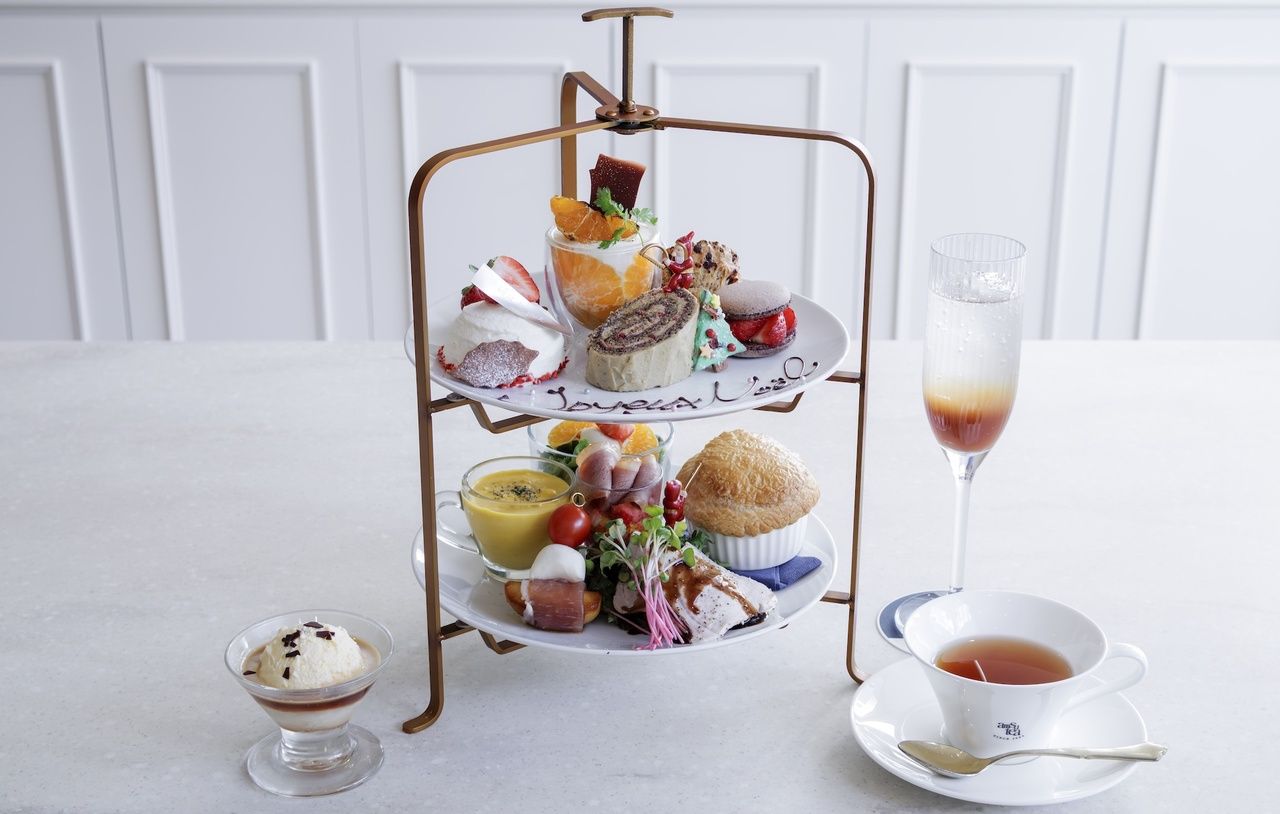 ノエル・ロワイヤル・アフタヌーンティーセット 【土日祝11:30〜】