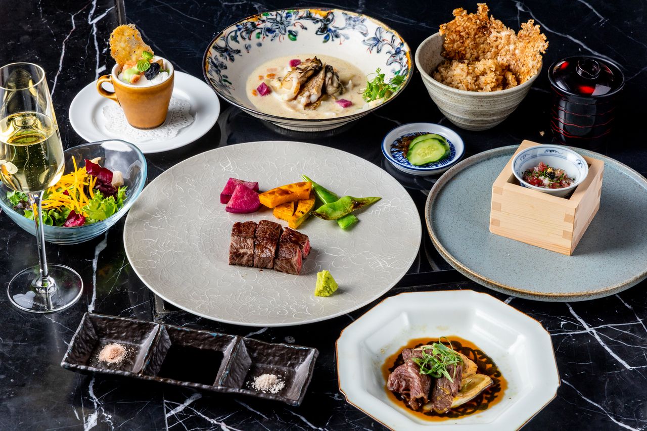 【Xmas 結コース2025】グラスシャンパン含む選べる1ドリンク付き 特選黒毛和牛と海鮮のコース