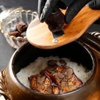 [Luxury Chef's Choice Course] 12 dishes in total, including our specialty, salted sirloin, specially selected sirloin, and earthenware pot rice with truffles and foie gras