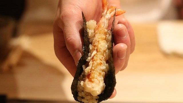 คอร์สเลือกโดยเชฟ 16,000 เยน (รวมภาษี)