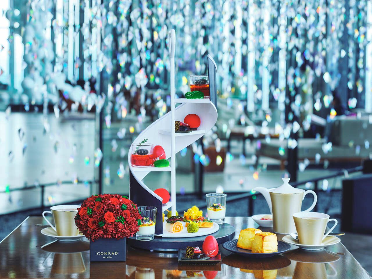 [Weekends and Holidays / 6% OFF WEB] Conrad Osaka x Nicolai Bergmann Flowers & Design "Blooms & Bites" Strawberry Afternoon Tea