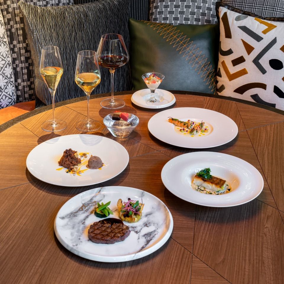 [2025圣诞节] 圣诞特惠午餐：4道菜+1杯饮品