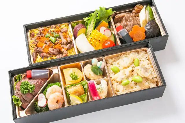 厳選牛すき焼きとローストビーフの二段御膳