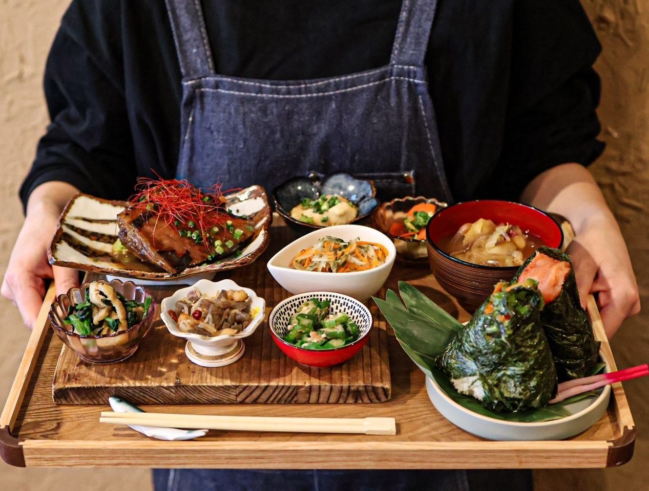 【午餐】每日主菜 2,000日元（含税）