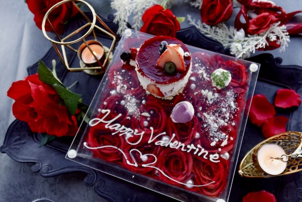 [Valentine 2026 (2/1~2/15)] Toast with original cocktail ☆ Celebrate with strawberry fraisier cake ★ Valentine's Day limited special course (toast/strawberry fraisier cake included)