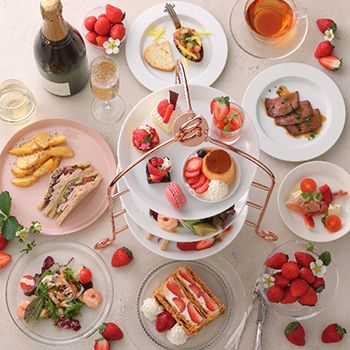 3/17～5/11【1階席 ディナー 17:00～】KIHACHIのナイトアフタヌーンティー ～いちごスペシャル～