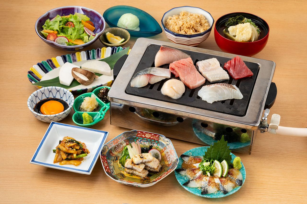 博多の新名物『うお焼き！6,000円コース』