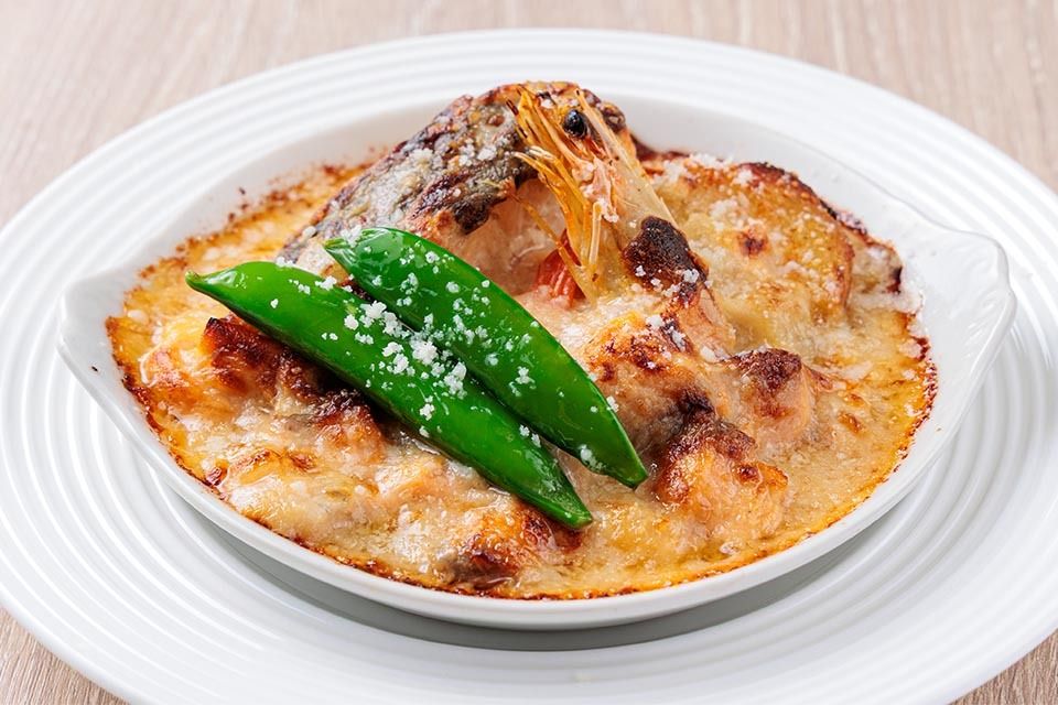 【2/17～3/2】サーモンと有頭エビのグラタン