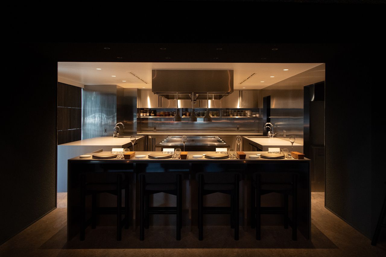 OMAKASE+Wine & SAKE Pairing