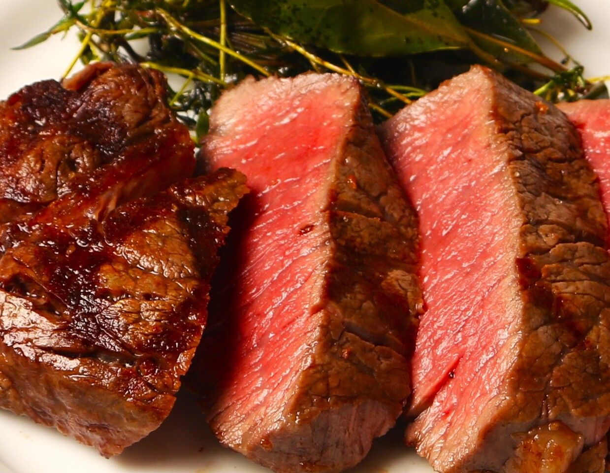 【ランチ】特選A5黒毛和牛「常陸牛 煌(きらめき)」内モモステーキ&黒毛和牛の特製ビーフシチューの盛り合わせがメイン全6品コース＋ワインペアリング含むフリーフロー