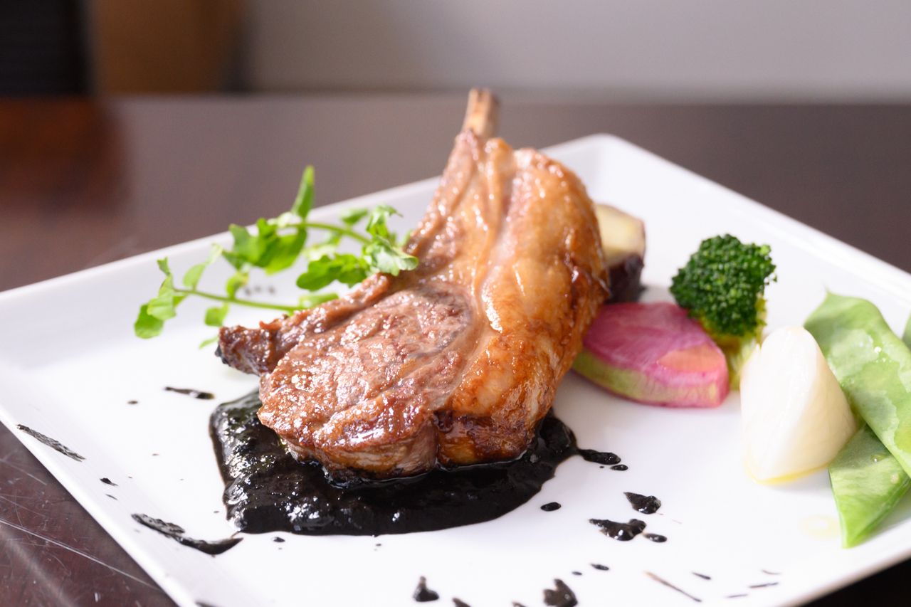 3/4～5/31ランチ「セゾン」仔羊のローストとオードブル、スープ、デザートなど全7品