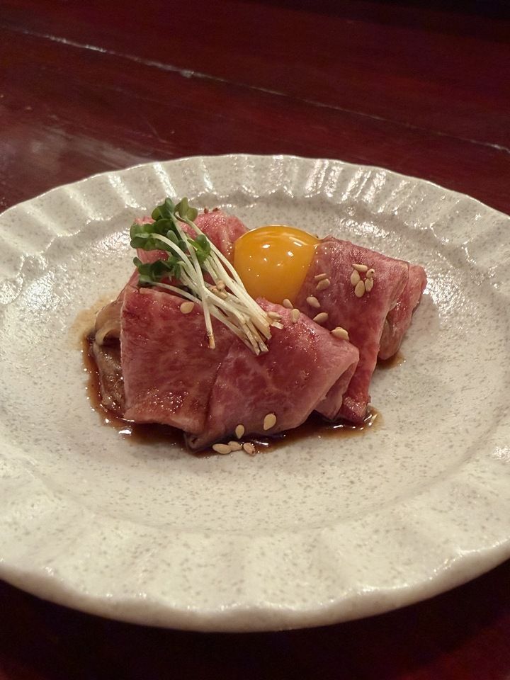 黒毛和牛肉　炙りユッケ