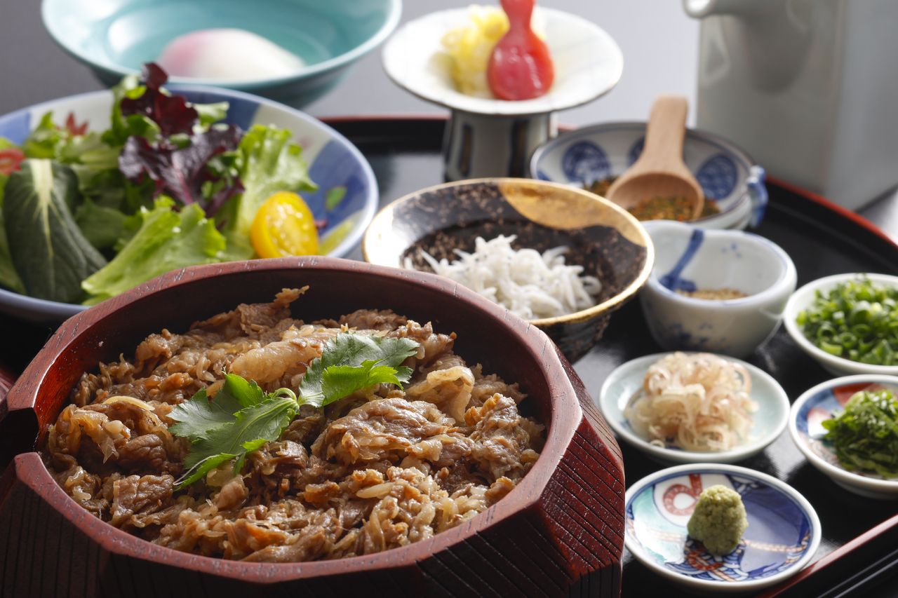 日本黑毛牛鰻魚飯午餐