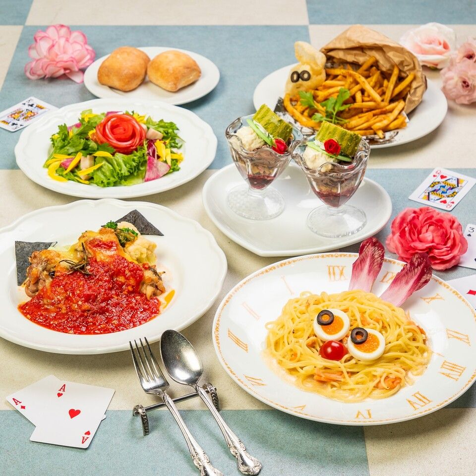 【アニバーサリー】絵本の国のキャラクターファンタジーディナーコース【うさぎケーキ・乾杯スパークリング付き】