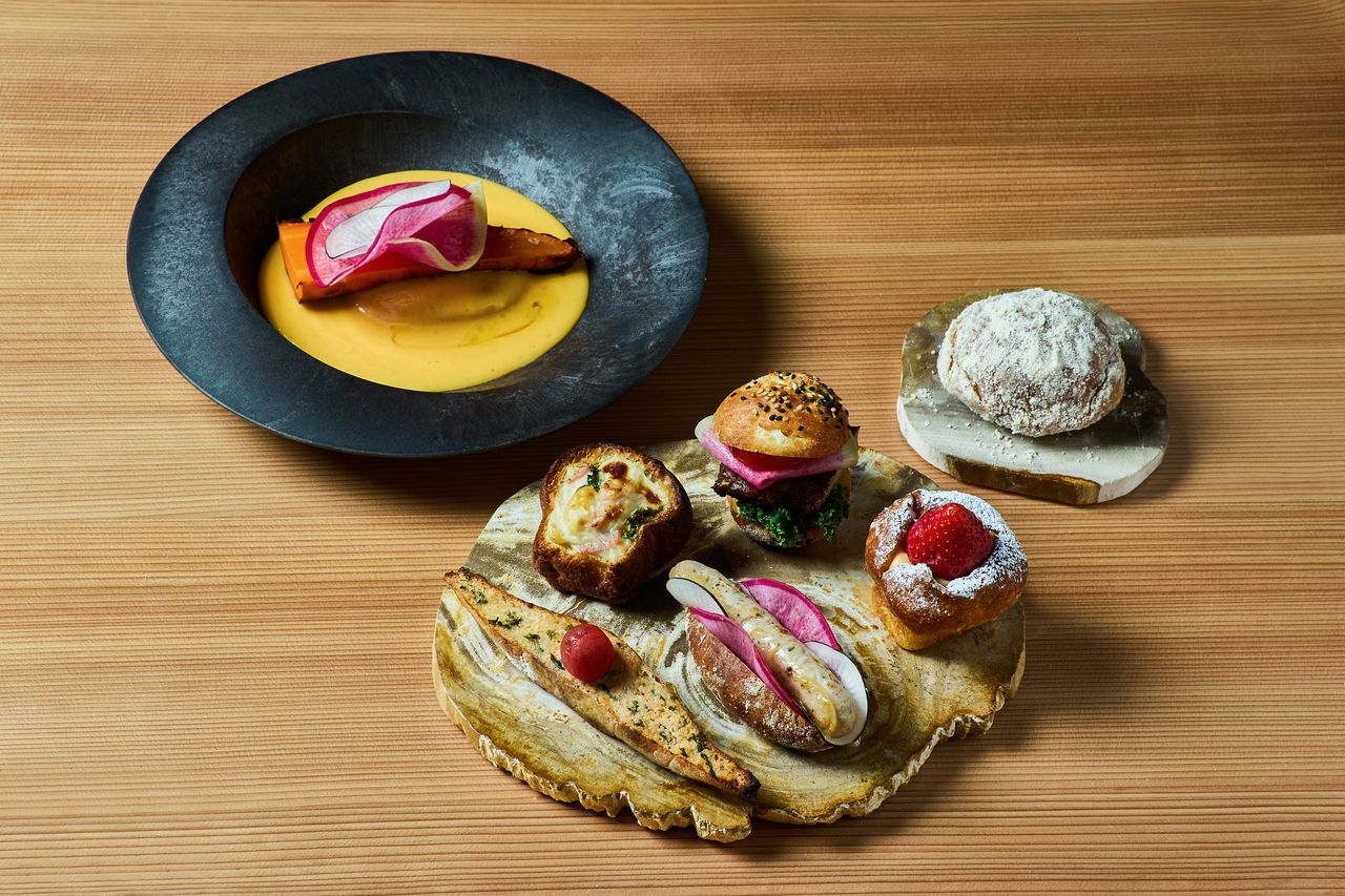 Dakotan Plate [Saturdays, Sundays, and holidays]