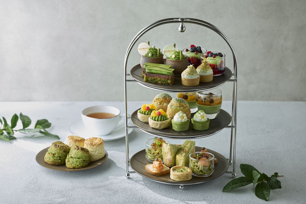 Strawberry Afternoon Tea (1/10 - 4/29)