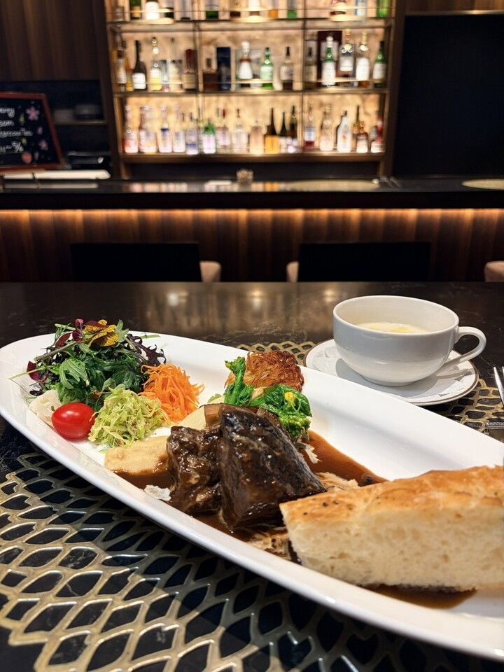 ビーフシチューランチ　（平日限定10食）