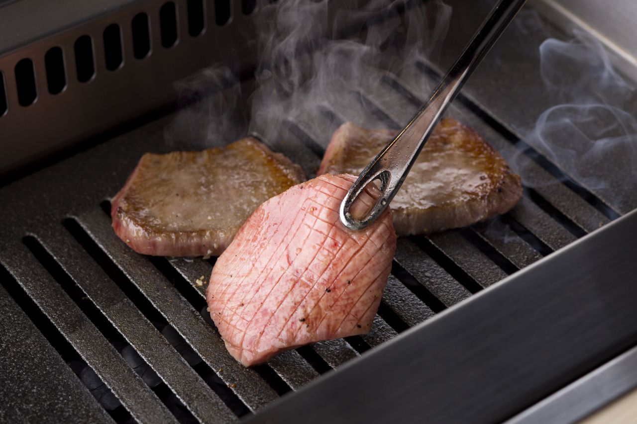 เมนูพิเศษรวมเนื้อสัตว์ (เฉพาะเนื้อสัตว์)