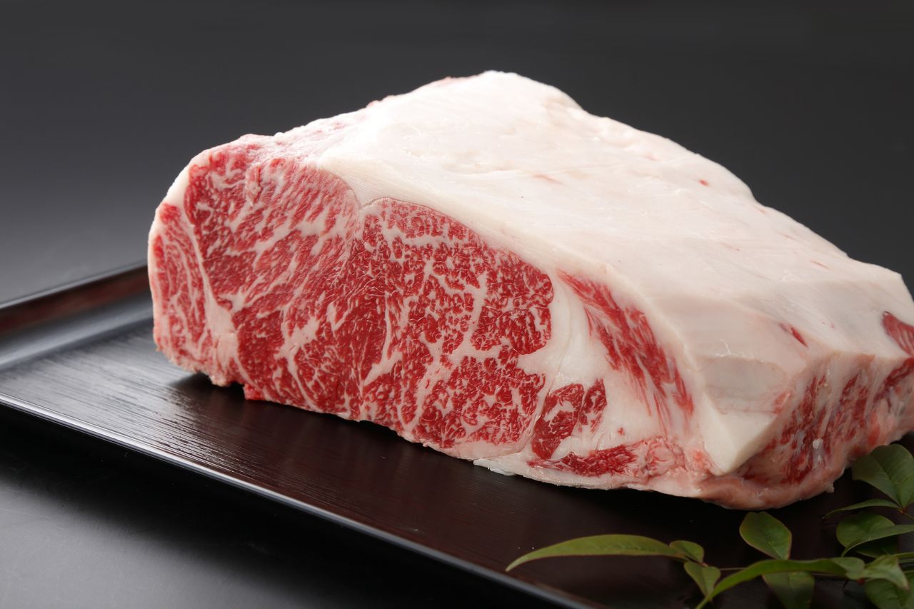 Plat Omakase + plats de viande améliorés avec le rare "Miran Beef" de Hagi