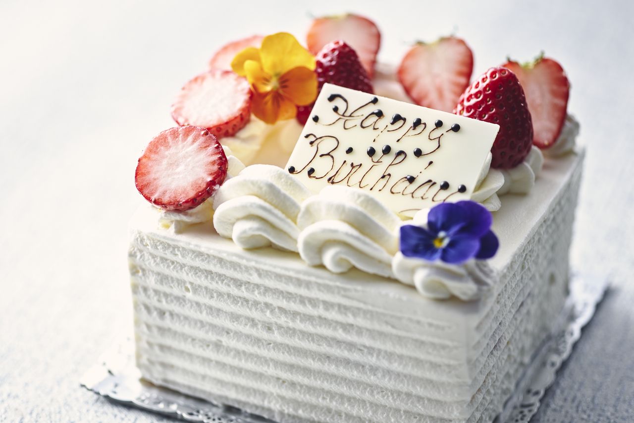 Strawberry Short Cake (Whole cake)