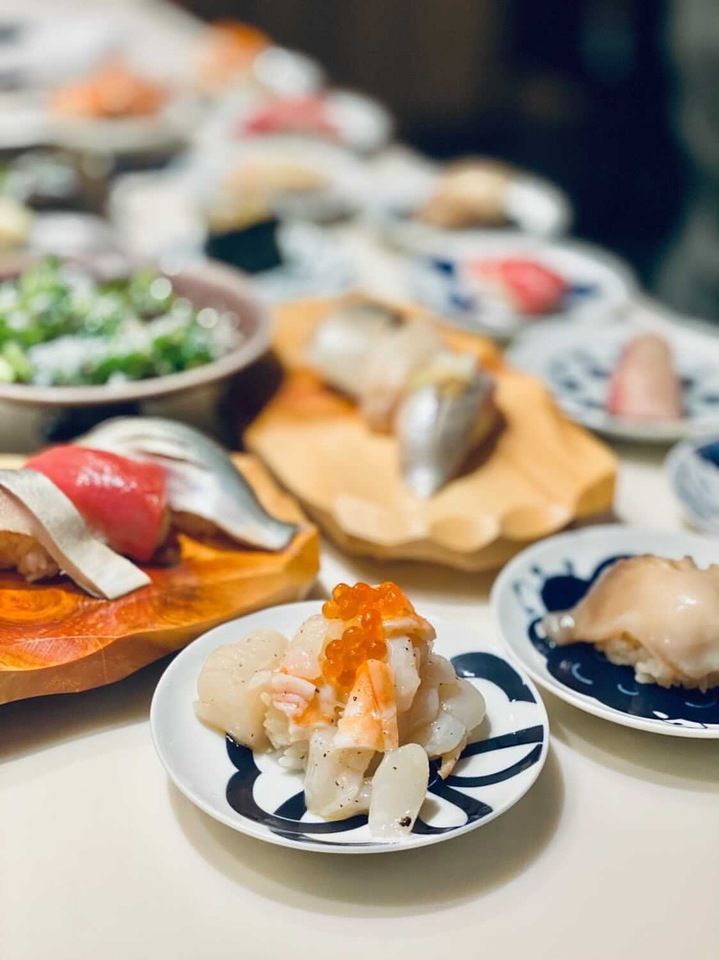 【🍷女子会限定🍷飲み放題付き/スタンダード宴会コース（7,000円）】握り５種や刺身、鮪頬肉の照り焼きなどを含む宴会コース（飲み放題１時間延長 お席たっぷり３時間）