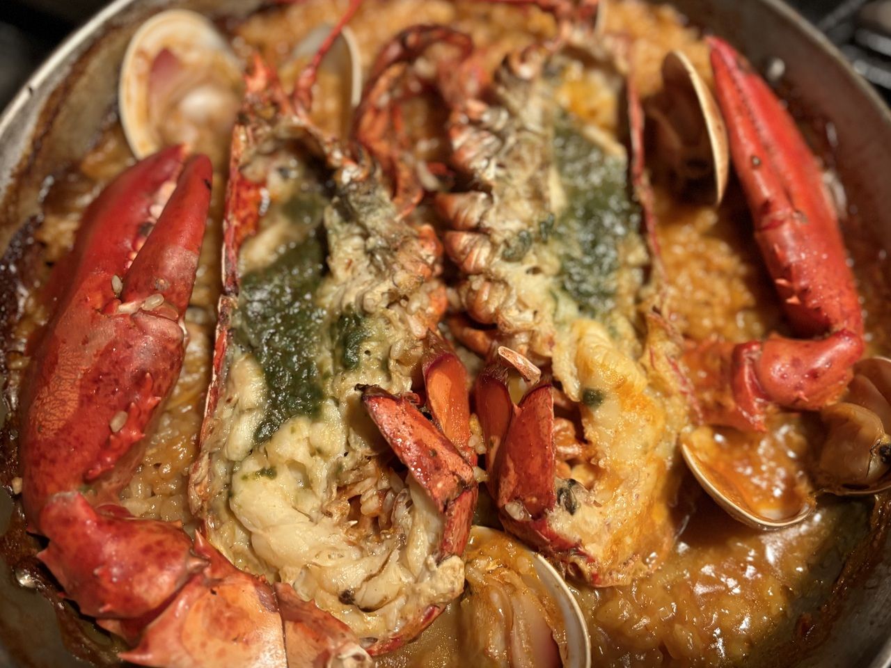 Premium Course＊Chateaubriand and Kobe beef tasting, along with lobster paella course (tax included) ¥29,700 ＊Reservation required by 3 days in advance＊