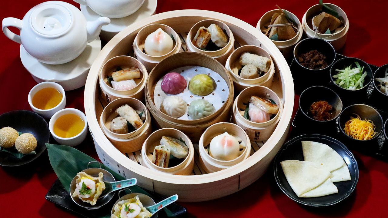 Enjoy 6 types of Chinese tea ~ Tea & Dim Sum High Tea ~
