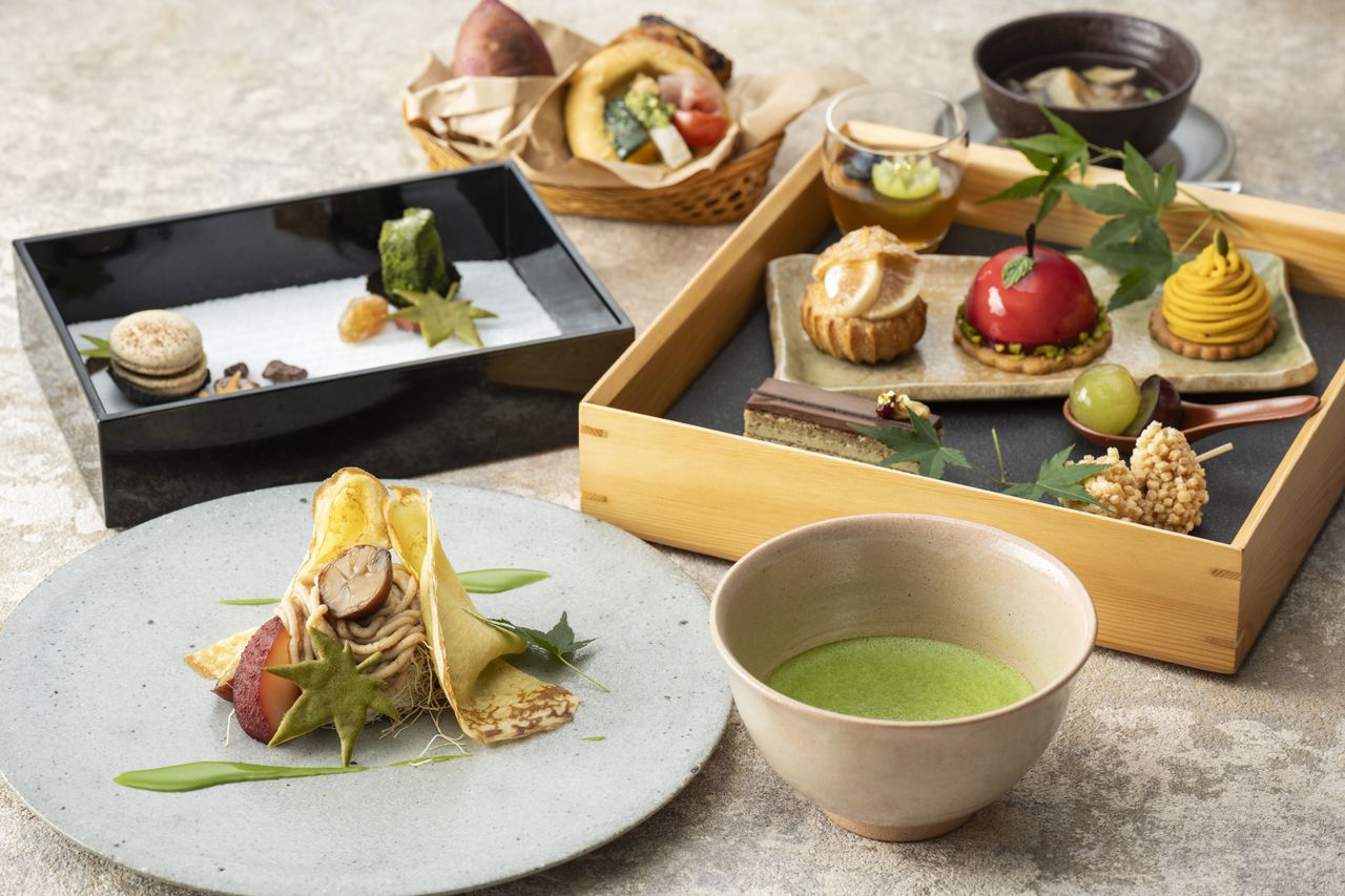 Gion Tsujiri tea and an autumn-themed afternoon tea