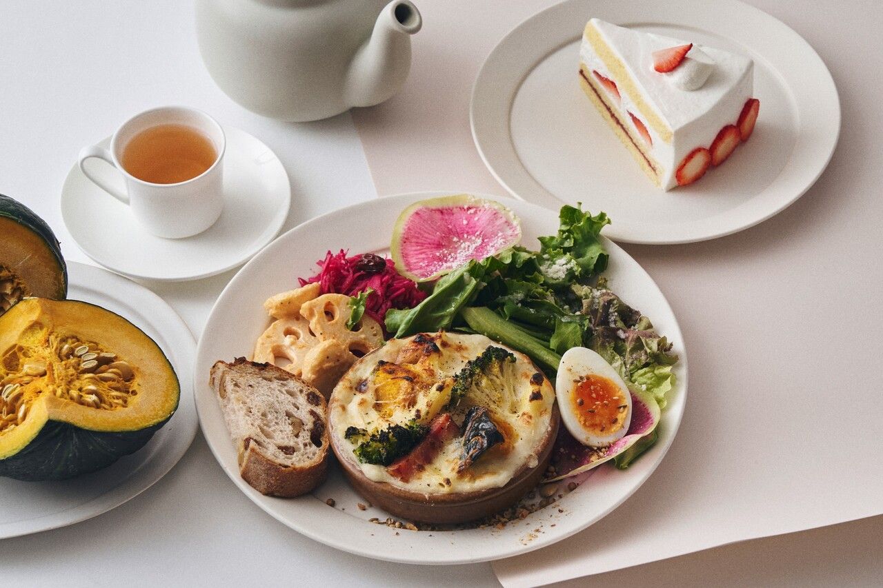 【デザート＆ドリンク付きのスペシャルランチ】かぼちゃとベーコンのホワイトクリームグラタン