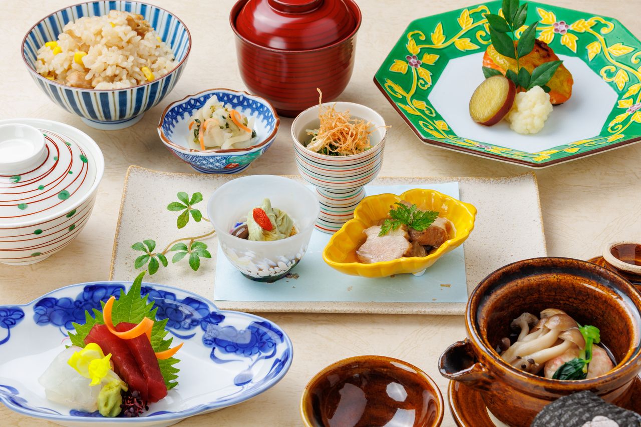 Christmas Lunch: Lunch kaiseki + toast drink