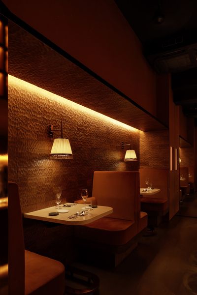 Table seating