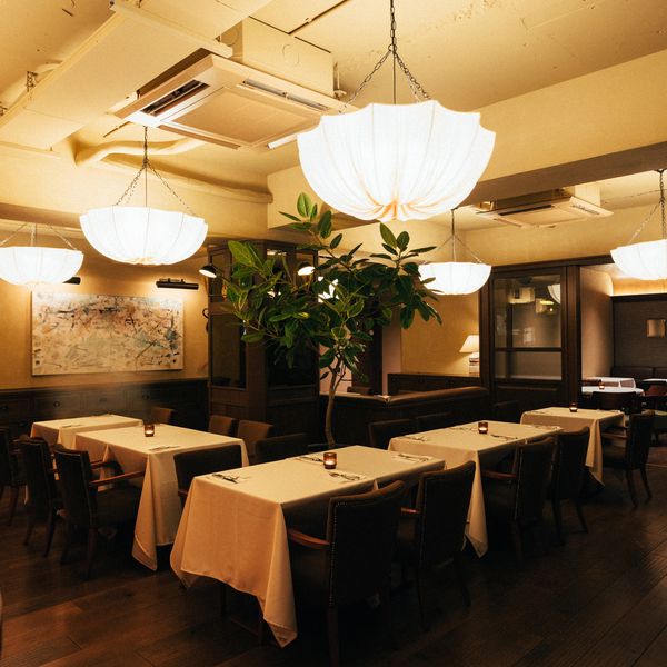 Table seats