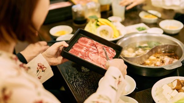 MO-MO-PARADISE Shinjuku Sanchome (formerly: Nabezo) - Restaurant