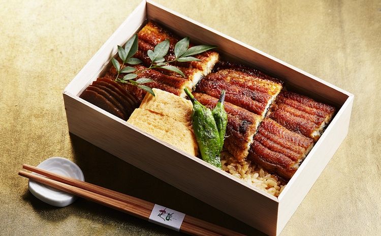 【レア】CR-V ビルトイン・テイクアウトテーブル テイクアウト】 日本料理 花筐 / ザ・リッツ・カールトン大阪