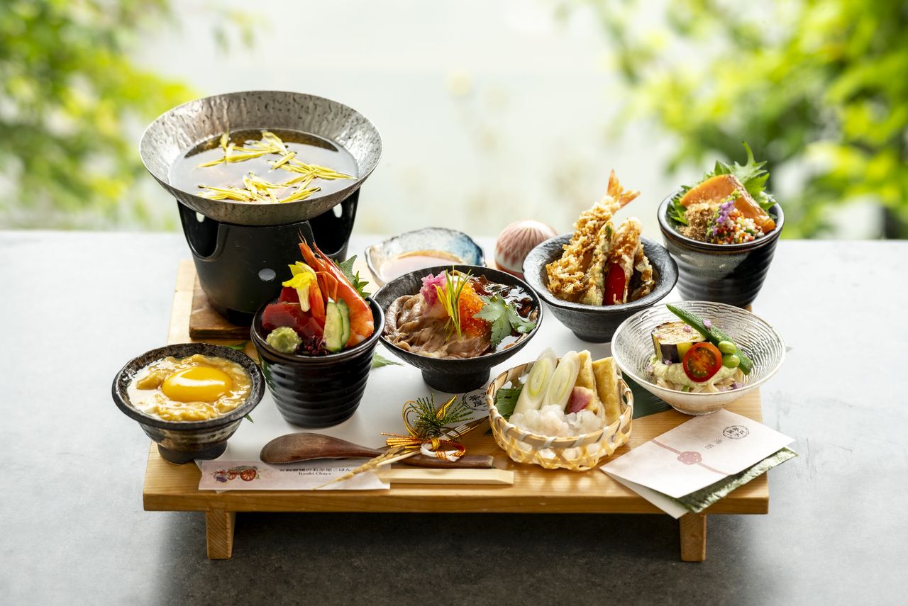 懐石　近茶流 柳原料理教室では、各月、月初めからお稽古を始められます